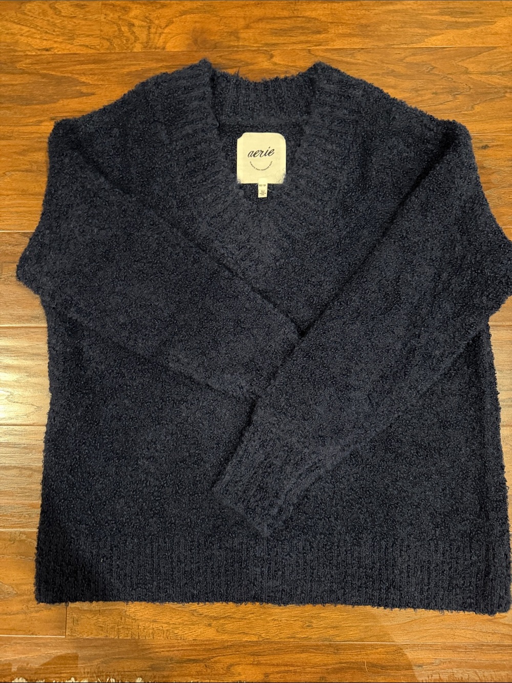 aerie women’s Teddy Boucle V-Neck Navy Sweater